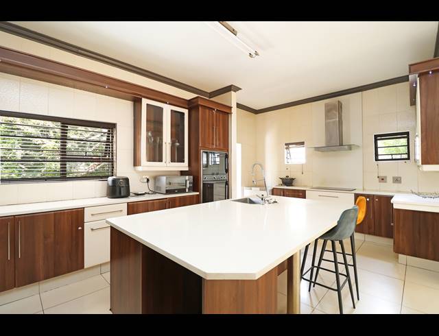 4 BEDROOM HOUSE FOR SALE IN CYRILDENE